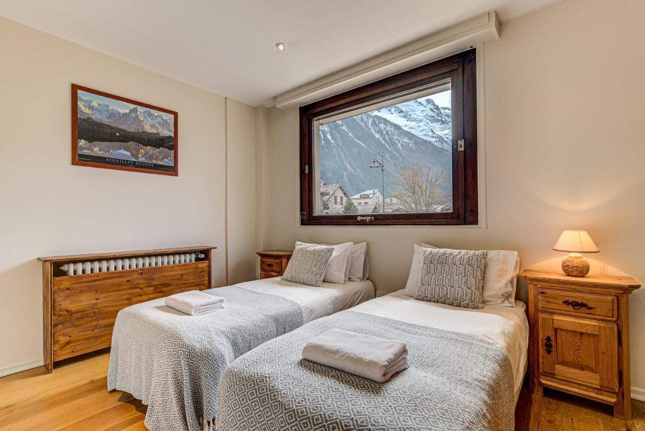 Apartment President - Alpes Travel - Central Chamonix - Sleeps 12 Ngoại thất bức ảnh